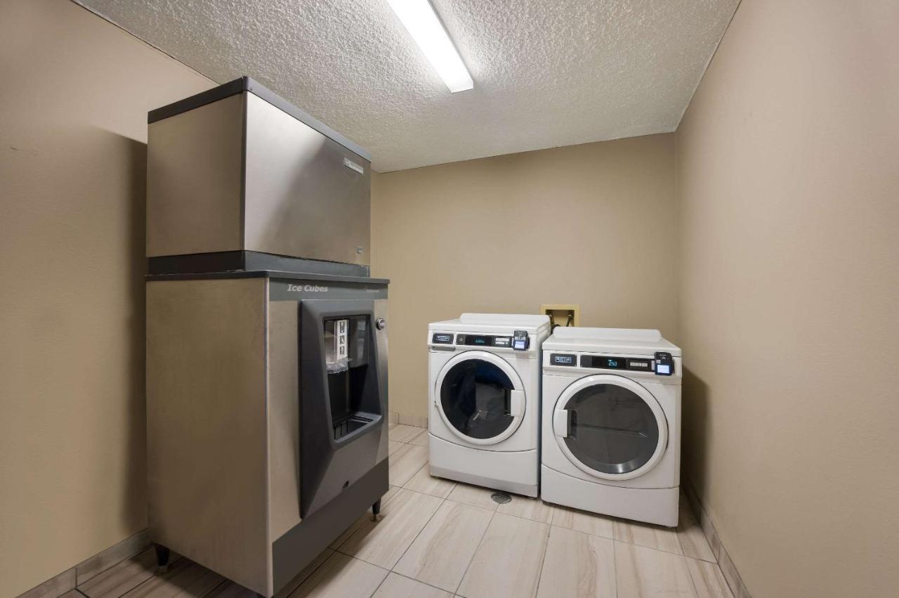 Suburban Studios Canon City Buitenkant foto
