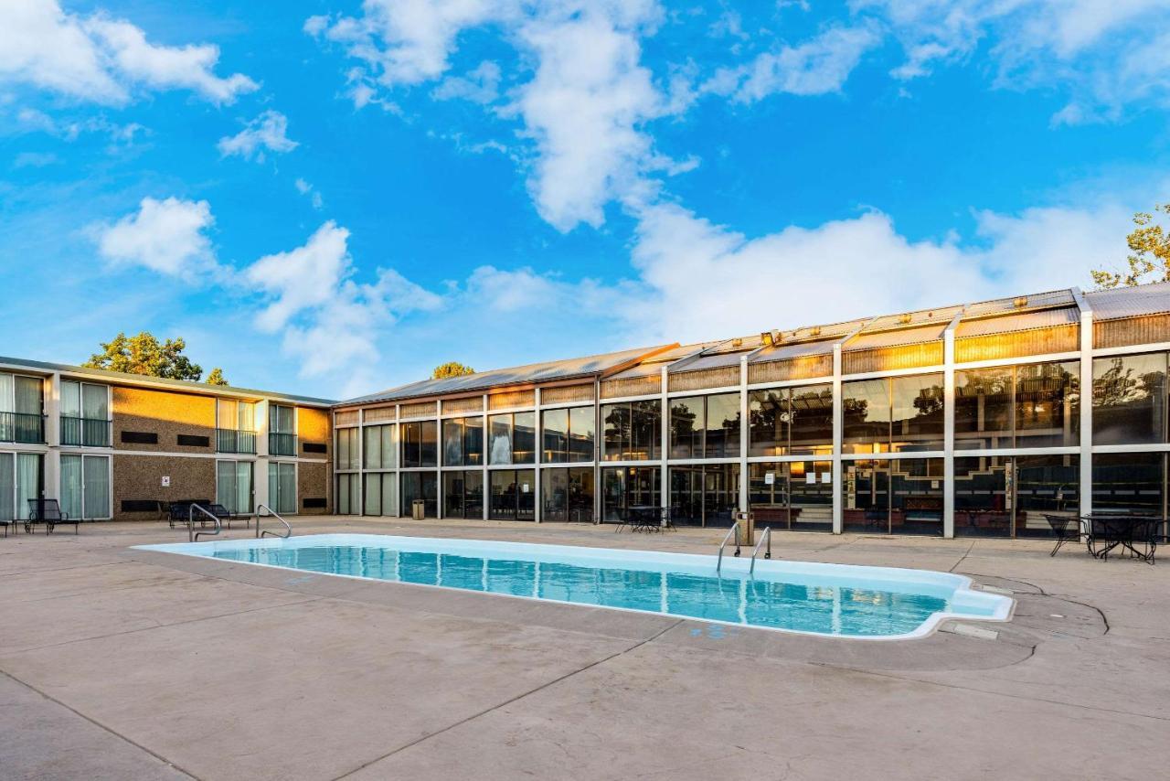 Suburban Studios Canon City Buitenkant foto